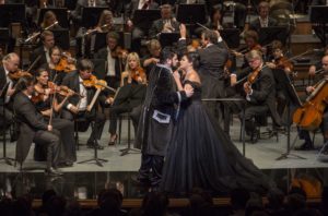 Yusif Eyvazov and Anna Netrebko in Manon Lescaut