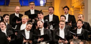 monteverdi_choir_c_paul_marc_mitchell_1.jpg__1420x695_q85_crop_subject_location-951,421_subsampling-2_upscale Monteverdi